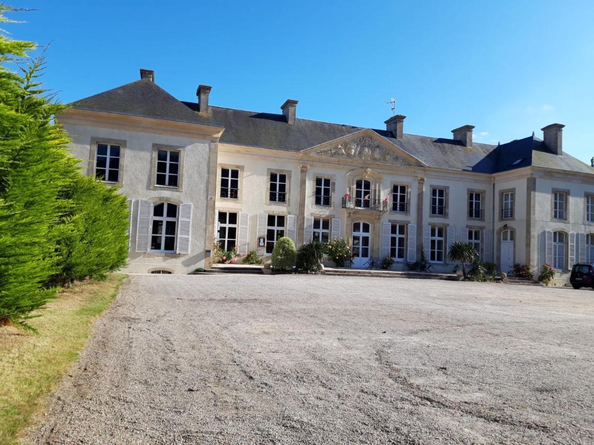 Hotel Du Chateau De Quinéville Eksteriør billede